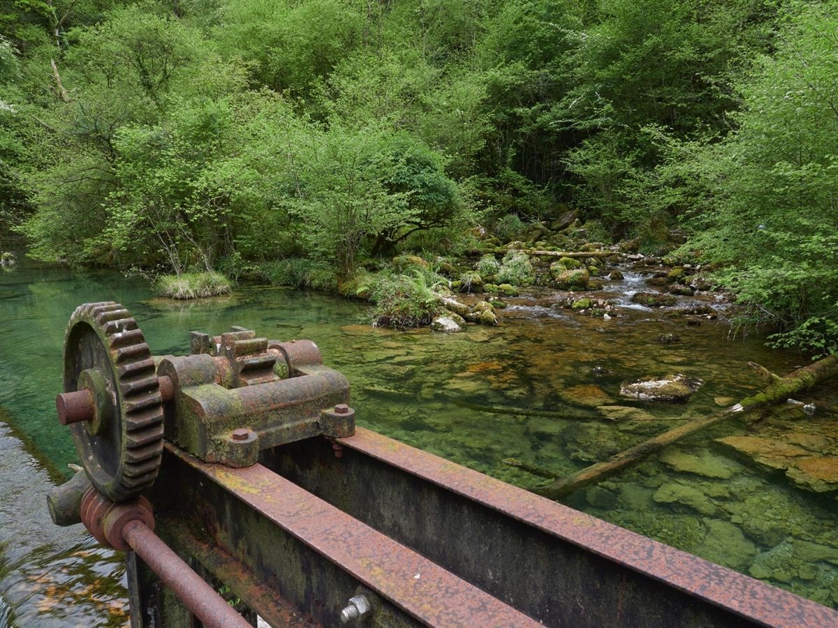 Río Bedón, aguas cristalinas de los Picos de Europa
